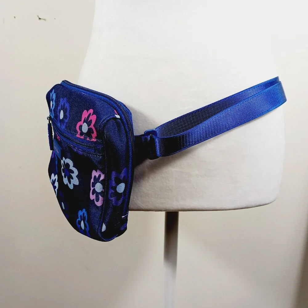 Very Bradley Blue Flowered Belt Bag 7.5 " X 7" Ellie Flowers, Fanny Pack - Picture 5 of 15
